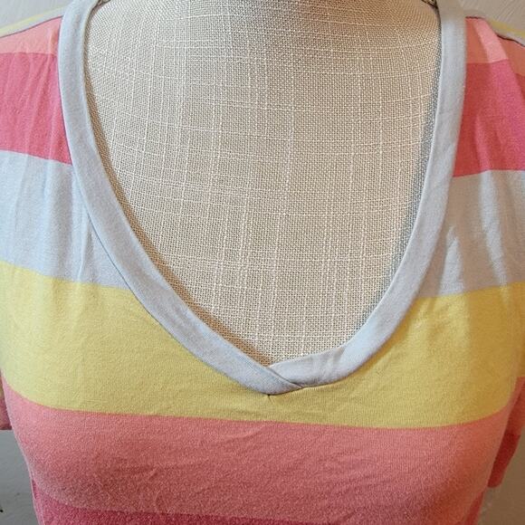 Wildfox Italian Ice Stripes V-Neck Short Sleeve Tee Size Medium - Picture 2 of 5